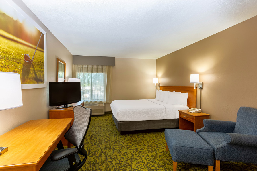 Madison Wi Hotel Photos Days Inn Suites By Wyndham